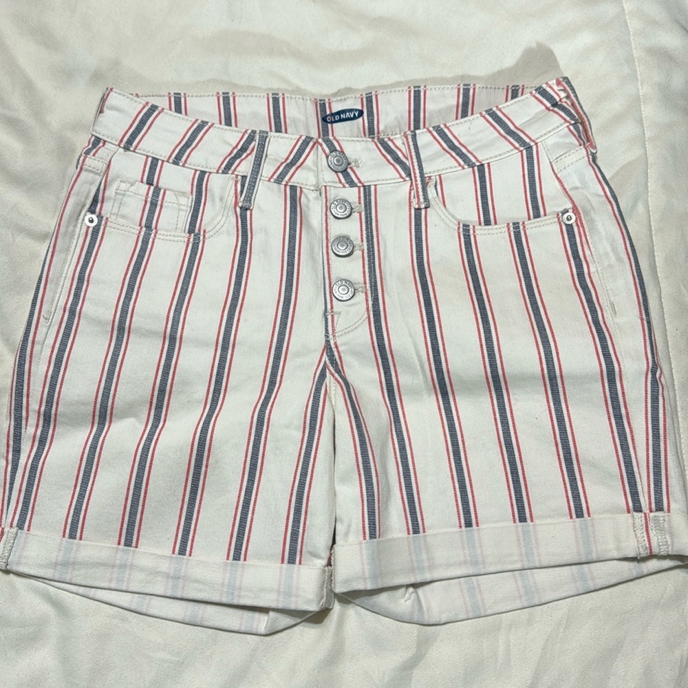 Old Navy striped shorts